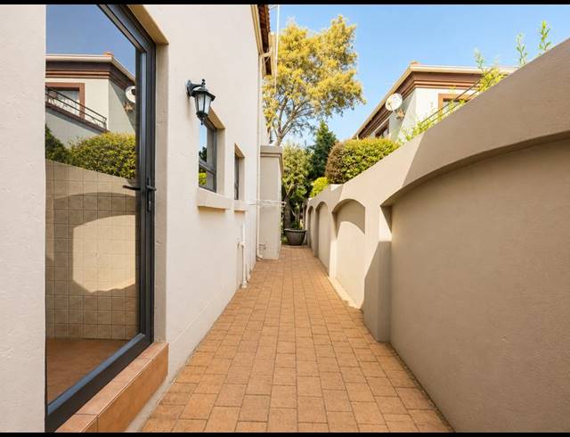 4 BEDROOM PROPERTY TO RENT IN SILVER LAKES